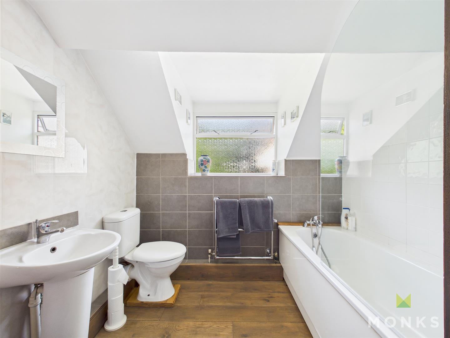 Silverdale Cottage Springbank Close, Oswestry, SY10 9DJ For Sale Silverdale Cottage Springbank Close, Oswestry, SY10 9DJ For Sale